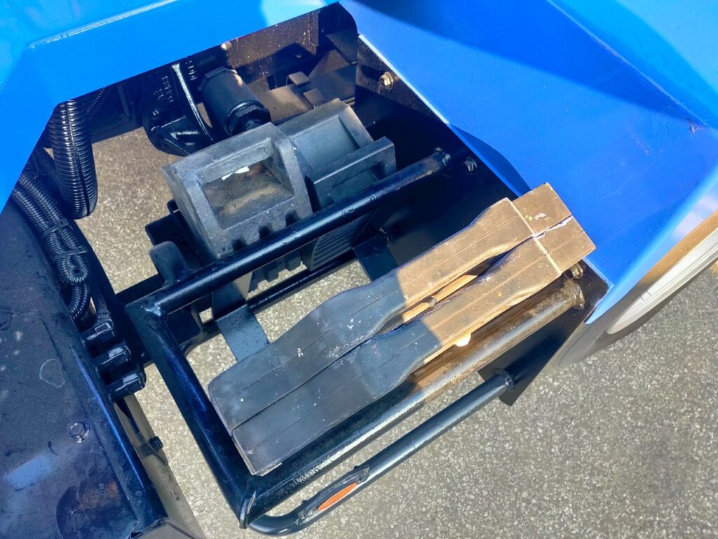 平成22年　エルフ 12ｍ高所作業車 スーパーデッキ　☆塗装済み！！