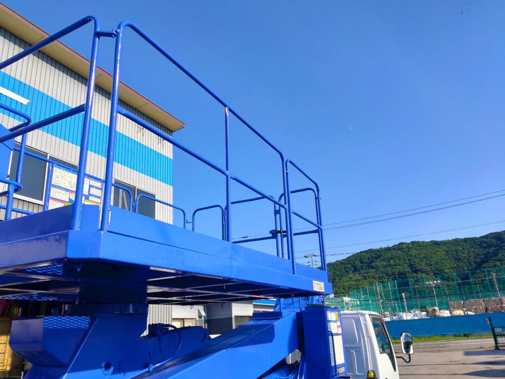 平成22年　エルフ 12ｍ高所作業車 スーパーデッキ　☆塗装済み！！