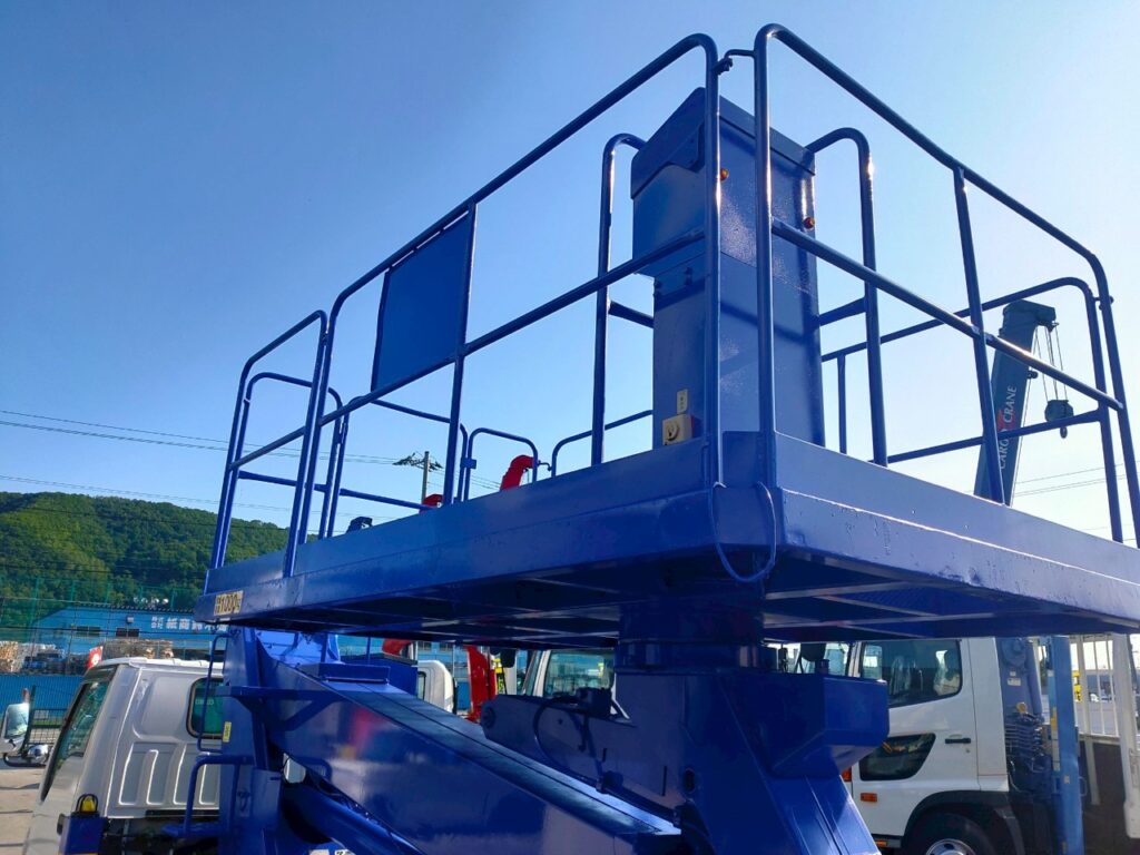 平成22年　エルフ 12ｍ高所作業車 スーパーデッキ　☆塗装済み！！