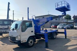 サムネイル: 平成22年　エルフ 12ｍ高所作業車 スーパーデッキ　☆塗装済み！！