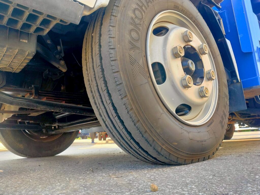 平成22年　エルフ 12ｍ高所作業車 スーパーデッキ　☆塗装済み！！