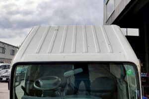 サムネイル: 平成22年　エルフ 12ｍ高所作業車 スーパーデッキ