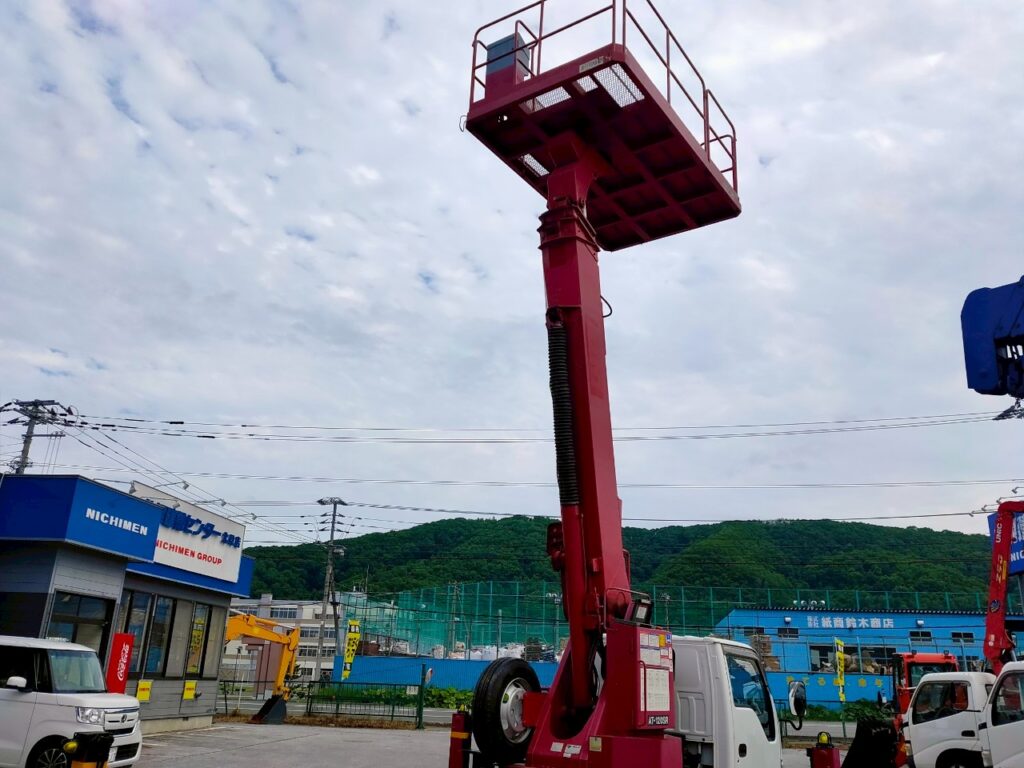 平成22年　エルフ 12ｍ高所作業車 スーパーデッキ