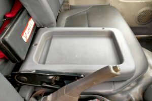 サムネイル: 平成22年　エルフ 12ｍ高所作業車 スーパーデッキ