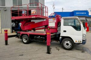 サムネイル: 平成22年　エルフ 12ｍ高所作業車 スーパーデッキ