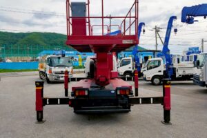サムネイル: 平成22年　エルフ 12ｍ高所作業車 スーパーデッキ