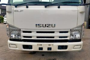 サムネイル: 平成２６年　エルフ１．５トン平　４ＷＤ！！