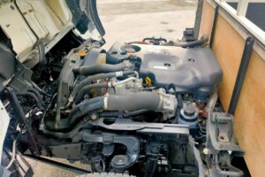 サムネイル: 平成２６年　エルフ１．５トン平　４ＷＤ！！