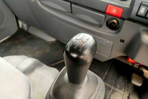 サムネイル: 平成２６年　エルフ１．５トン平　４ＷＤ！！