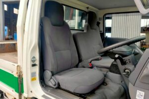 サムネイル: 平成２６年　エルフ１．５トン平　４ＷＤ！！