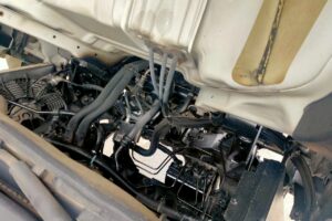 サムネイル: 平成２６年　エルフ１．５トン平　４ＷＤ！！