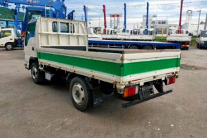 サムネイル: 平成２６年　エルフ１．５トン平　４ＷＤ！！