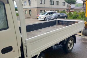 サムネイル: 平成２６年　エルフ１．５トン平　４ＷＤ！！