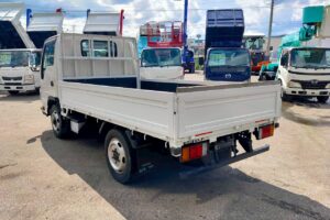 サムネイル: 平成２６年　エルフ１．５トン平　４ＷＤ！！