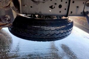 サムネイル: 平成29年　デュトロ3トンアルミウイング4WD