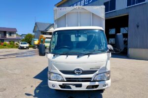 サムネイル: 平成29年　デュトロ3トンアルミウイング4WD