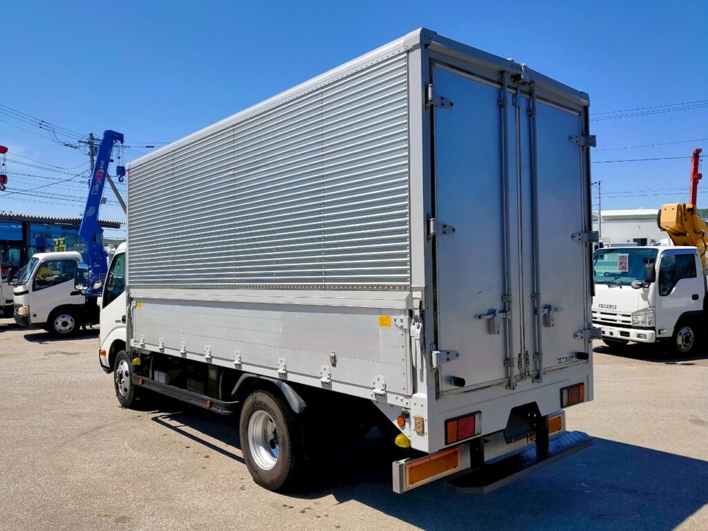 平成29年　デュトロ3トンアルミウイング4WD