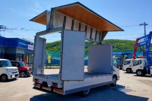 サムネイル: 平成29年　デュトロ3トンアルミウイング4WD