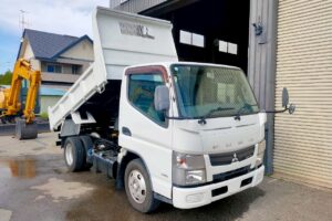 サムネイル: 平成２５年　キャンター３トン　ダンプ　★３方開