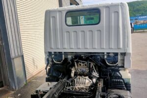 サムネイル: 平成２５年　キャンター３トン　ダンプ　★３方開