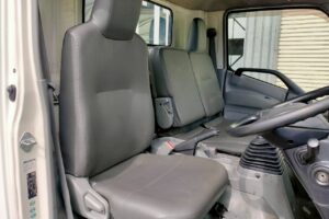 サムネイル: 平成２３年　デュトロ　２トン平　ワイドロング