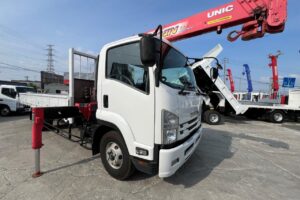 サムネイル: 平成28年　いすゞ　フォワード　４トン４段クレーンロング　フックイン・ラジコン付（車検1年付）
