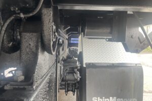 サムネイル: 平成19年　ファイター増トン3段クレーン深ダンプ　ラジコン　全塗装済み　検令和8年6月