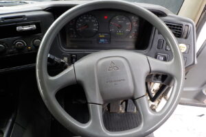 サムネイル: 平成27年　スーパーグレート大型ダンプ　★2デフ★電動コボレーン★ベッド付き★車検令和7年10月