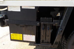 サムネイル: 平成20年　デュトロ 14.6ｍ高所作業車　★電工仕様★ウインチ★絶縁バケット★