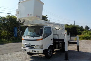 サムネイル: 平成20年　デュトロ 14.6ｍ高所作業車　★電工仕様★ウインチ★絶縁バケット★
