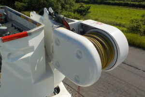 サムネイル: 平成20年　デュトロ 14.6ｍ高所作業車　★電工仕様★ウインチ★絶縁バケット★