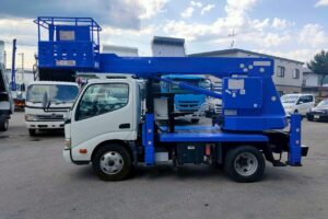 サムネイル: 平成２２年　デュトロ　12ｍ高所作業車　★全塗装済！！！
