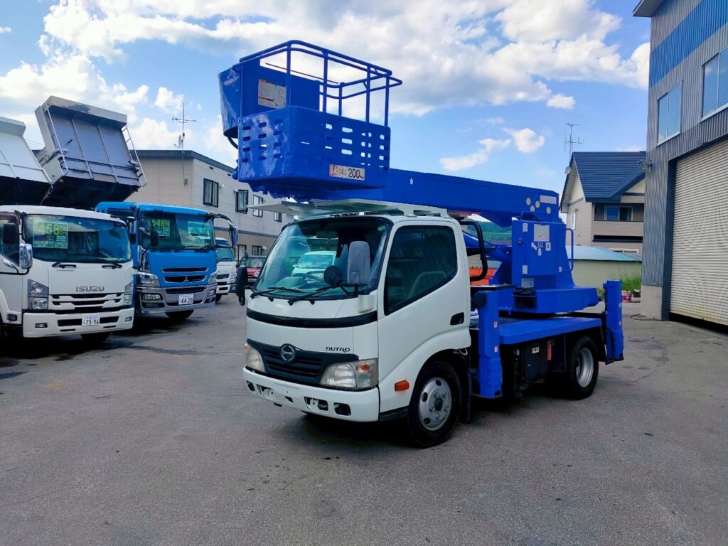 平成２２年　デュトロ　12ｍ高所作業車　★全塗装済！！！