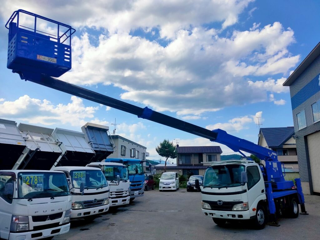 平成２２年　デュトロ　12ｍ高所作業車　★全塗装済！！！