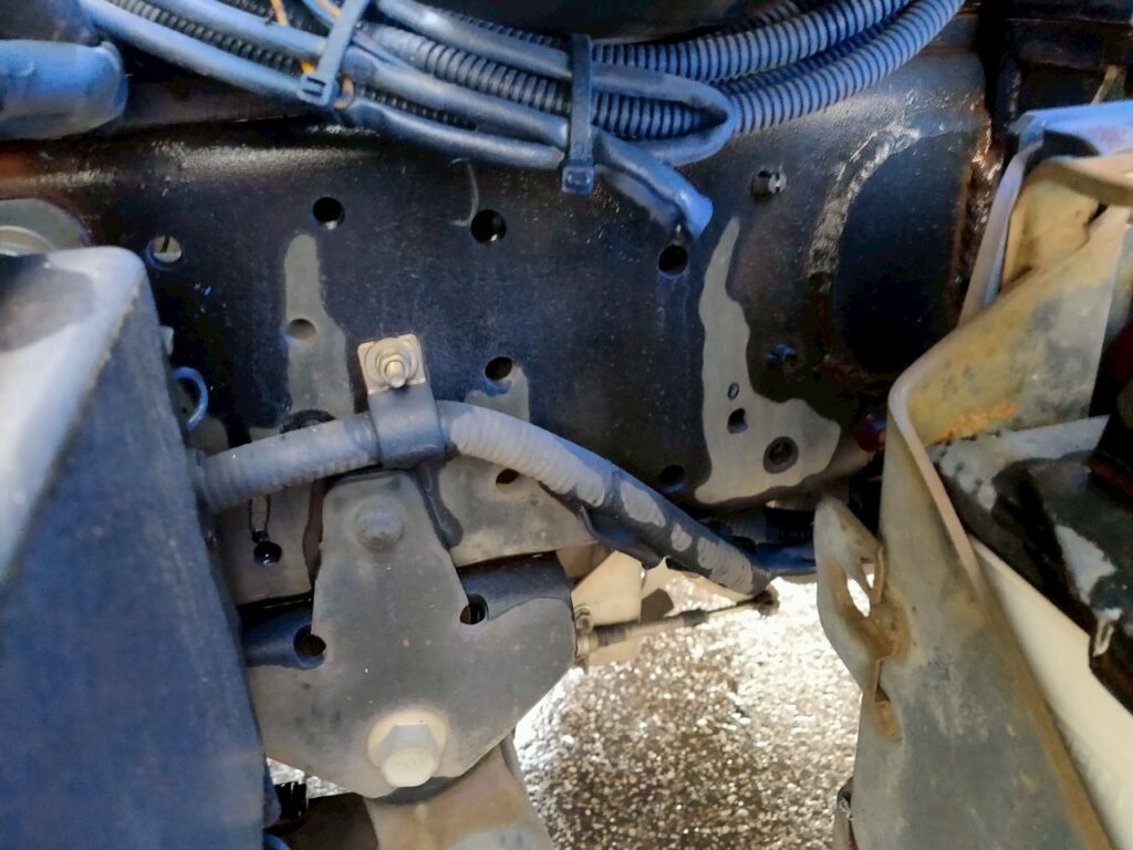 平成２２年　デュトロ　12ｍ高所作業車　★全塗装済！！！