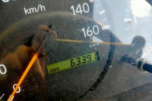 サムネイル: 平成２２年　デュトロ　12ｍ高所作業車　★全塗装済！！！