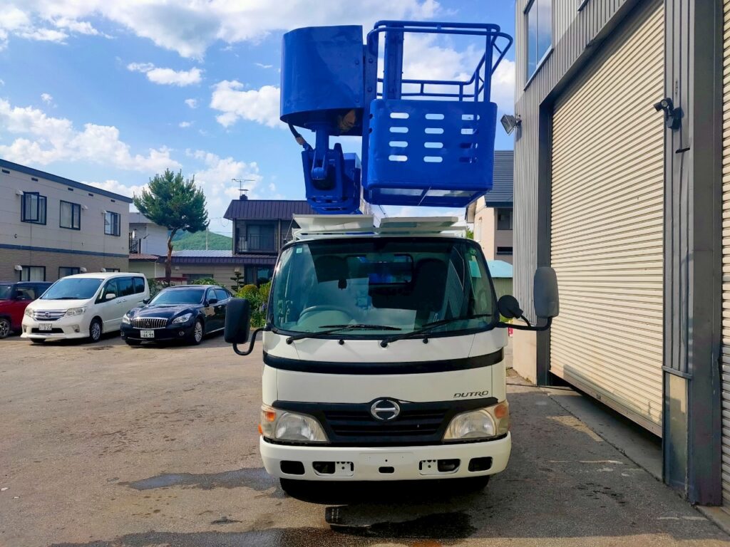 平成２２年　デュトロ　12ｍ高所作業車　★全塗装済！！！