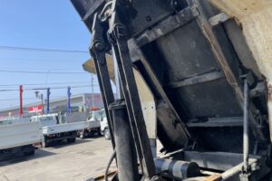 サムネイル: 平成24年　レンジャー４トンダンプ　車検1年付　フル装備　６MT