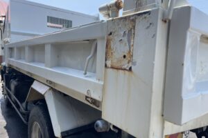 サムネイル: 平成24年　レンジャー４トンダンプ　車検1年付　フル装備　６MT