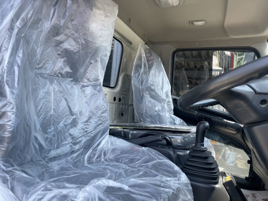 平成24年　レンジャー４トンダンプ　車検1年付　フル装備　６MT