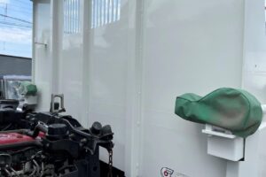 サムネイル: 平成27年　日野　レンジャー　４トンダンプ　電動コボレーン付・荷台塗装済！（車検1年付）