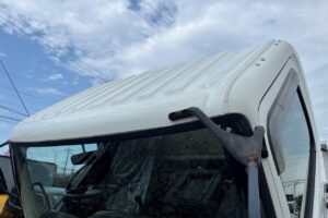 サムネイル: 平成27年　日野　レンジャー　４トンダンプ　電動コボレーン付・荷台塗装済！（車検1年付）