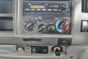 サムネイル: 平成24年　いすゞ　フォワード　４トンダンプ　コボレーン付（車検令和７年10月）
