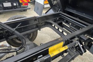 サムネイル: 平成24年　いすゞ　フォワード　４トンダンプ　コボレーン付（車検令和７年10月）
