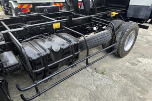 サムネイル: 平成24年　いすゞ　フォワード　４トンダンプ　コボレーン付（車検令和７年10月）