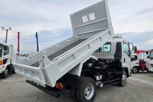サムネイル: 平成24年　いすゞ　フォワード　４トンダンプ　コボレーン付（車検令和７年10月）