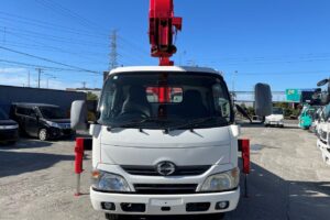 サムネイル: 平成23年　日野　デュトロ　２トン３段クレーンロング　フックイン（車検1年付）
