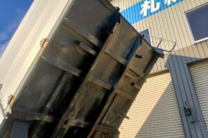 サムネイル: 平成26年　キャンター2ｔファームダンプ　★フル装備 ★ＡＢＳ ★ＡＴ（デュオニック） ★バックカメラ