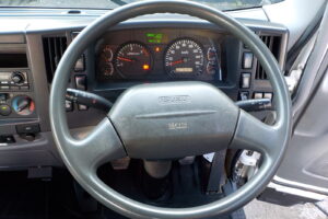 サムネイル: 平成23年　フォワード 4ｔ5段クレーンロング　★フックイン★ラジコン★車検令和8年6月★