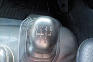 サムネイル: 平成23年　フォワード 4ｔ5段クレーンロング　★フックイン★ラジコン★車検令和8年6月★